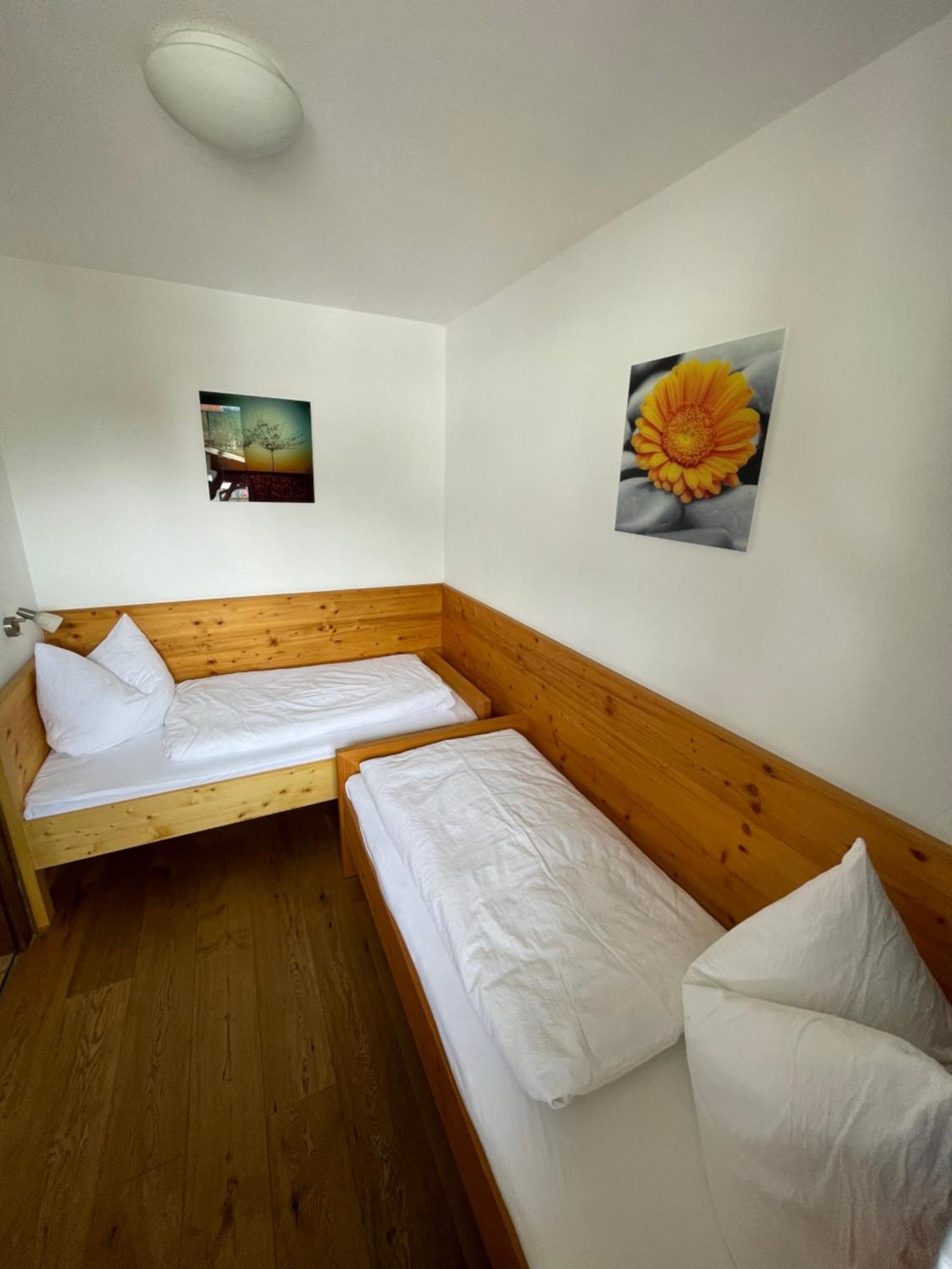 Gaestehaus Gastl Mieming Exteriör bild